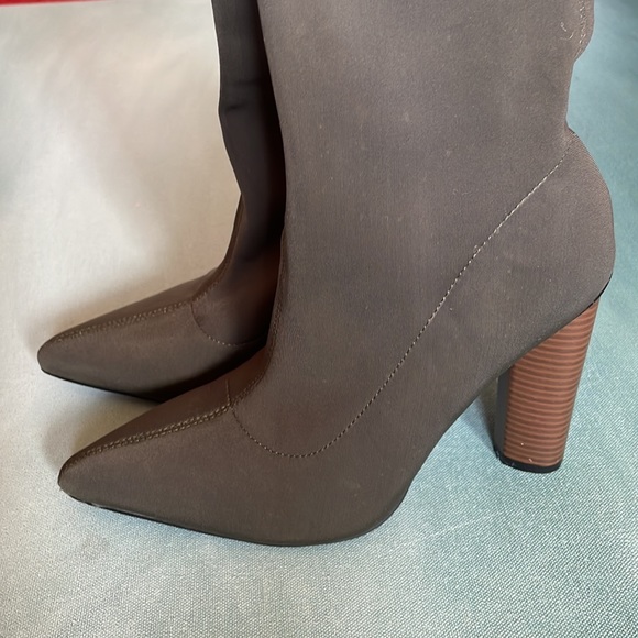 Cape Robbin Sock Boots - Picture 6 of 16